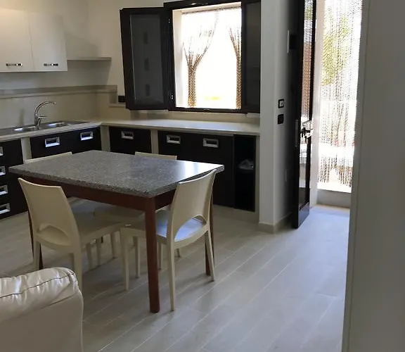 Estatesalento 公寓 莱乌卡